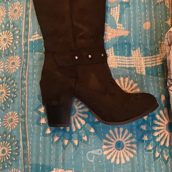 Kisses by Two Lips Luna Knee High Boots - Picture 4 of 6